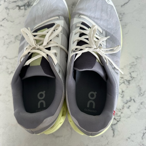 On cloudgo shoes - Picture 6 of 8